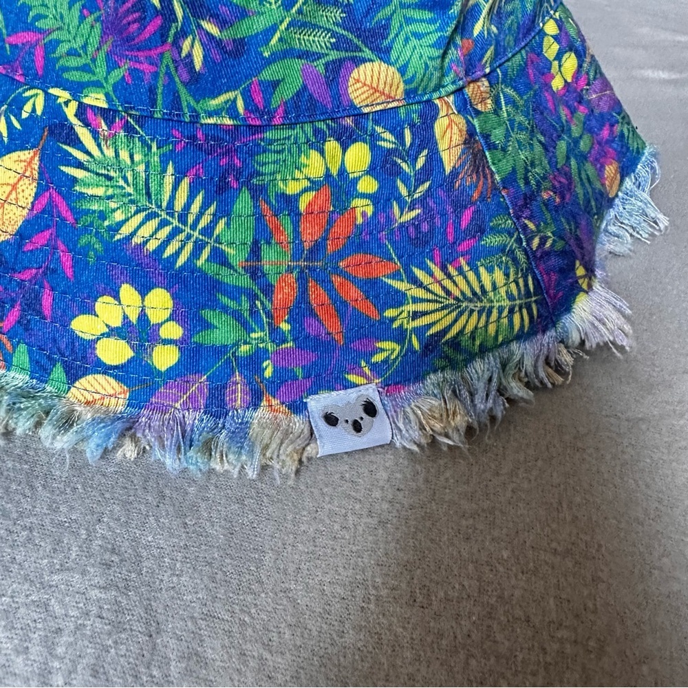 Blue and Green Tropical Bucket Hat with Fringe - Picture 3 of 4